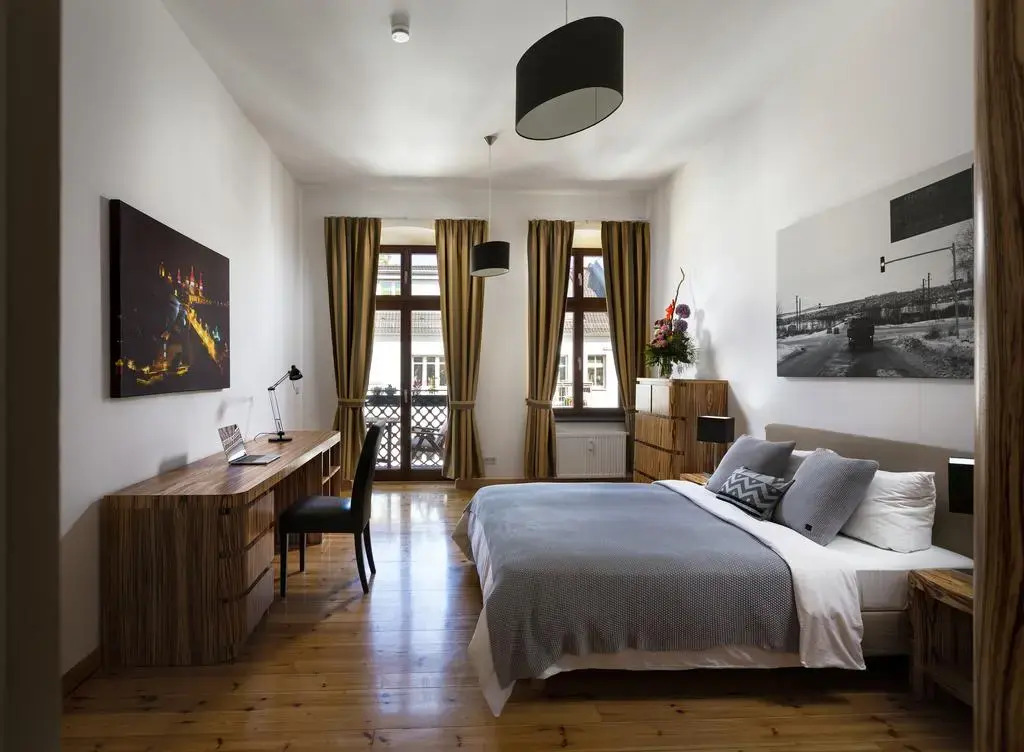 Luxoise Apartments