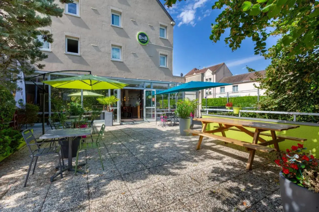 B&B HOTEL Chartres Centre Cathédrale 3 étoiles