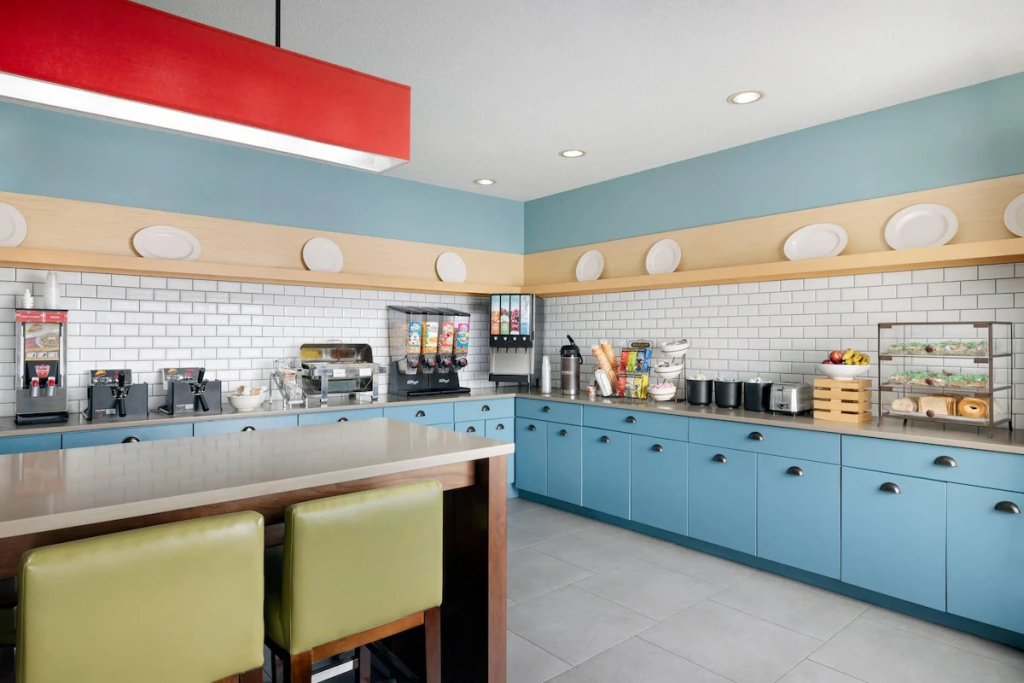 Отель Country Inn & Suites by Radisson, Springfield, OH
