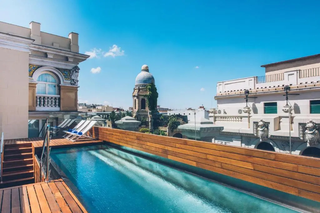 Отель Iberostar Las Letras Gran Via