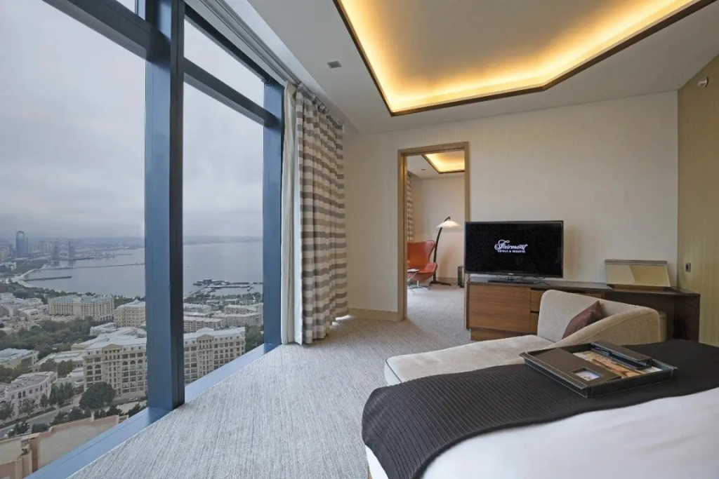 Люкс Signature Fairmont Gold с видом на море