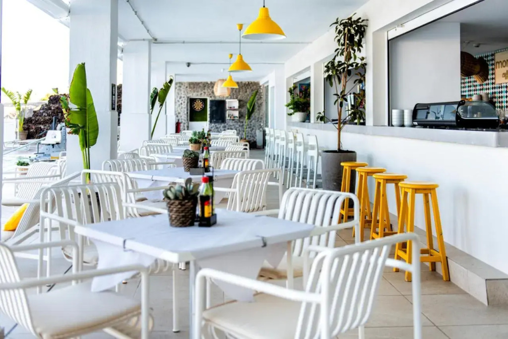 Atlantic Holiday Hotel