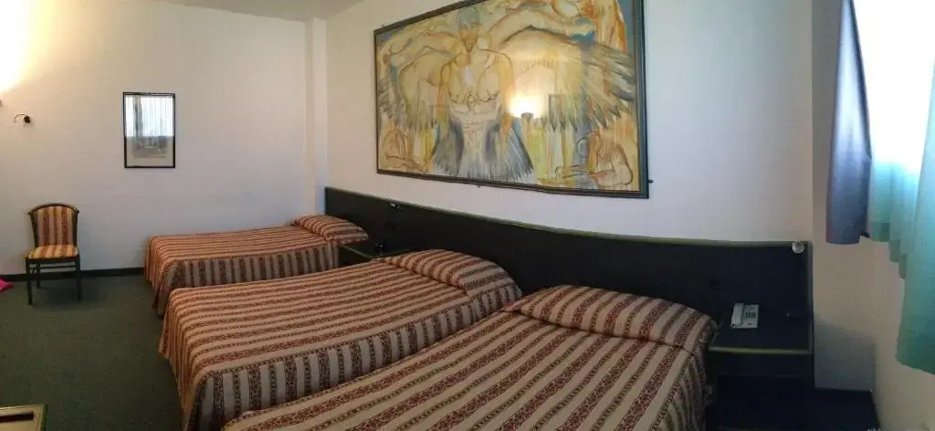 Green Hotel