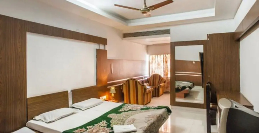 Hotel Samrat