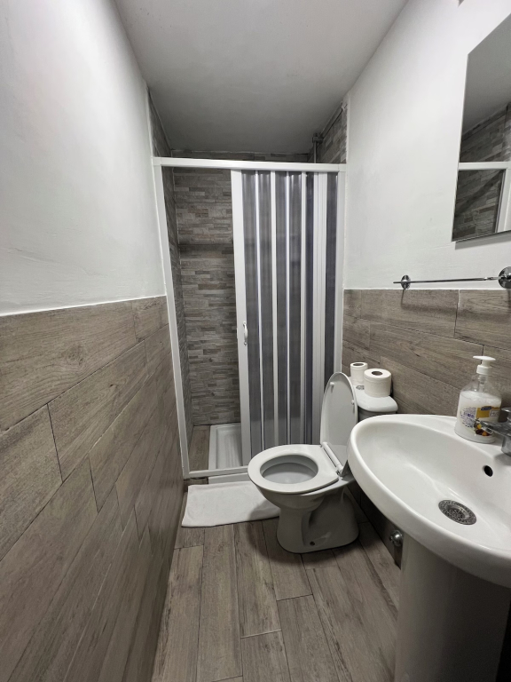 Freedom Traveller Hostel