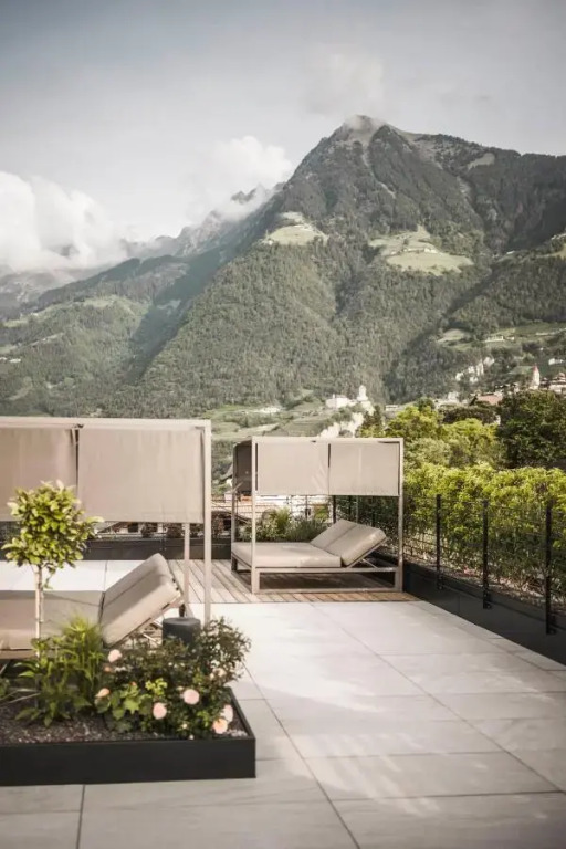 SomVita Suites