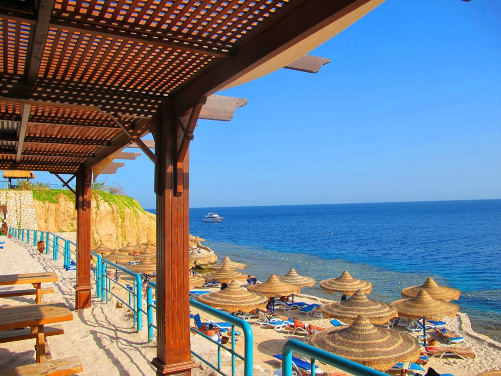 Dessole Royal Rojana Resort