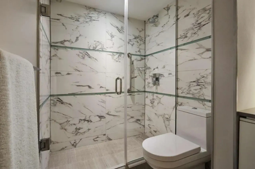Waterstone Resort & Marina Boca Raton, Curio Collection by Hilton