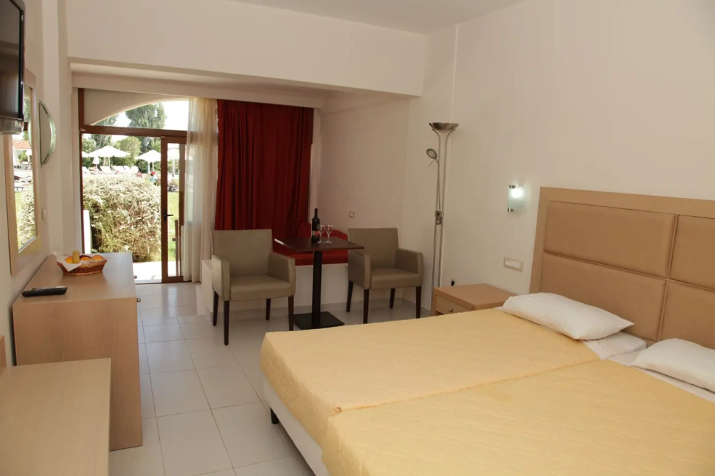 KOLYMBIA SKY HOTEL