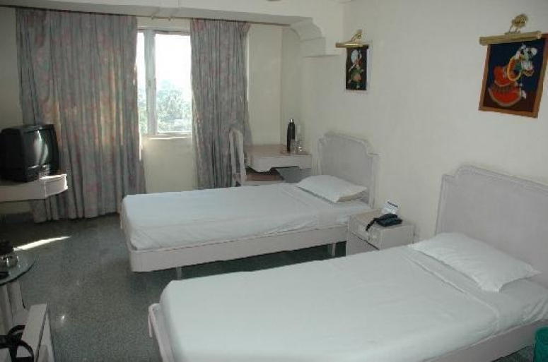 SPOT ON 33415 Hotel Oriental Towers