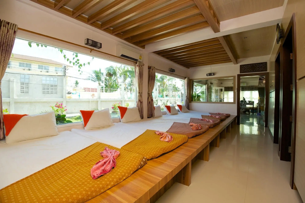 Lotus Paradise Resort - SHA PLUS