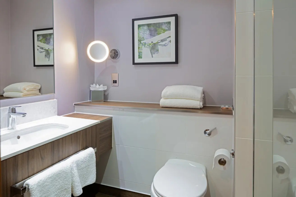Hilton Edinburgh Airport