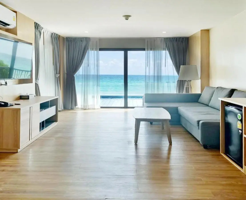 Phi Phi Holiday Resort – SHA Extra Plus