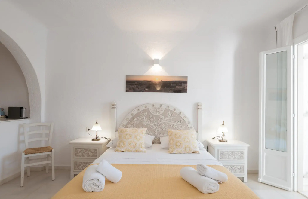 Anthos Apartments