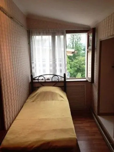 Лавр