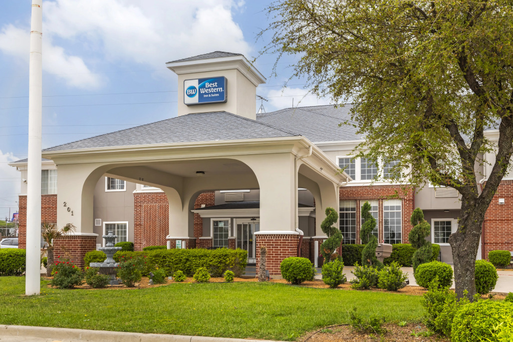 Best Western Fort Worth Inn & Suites