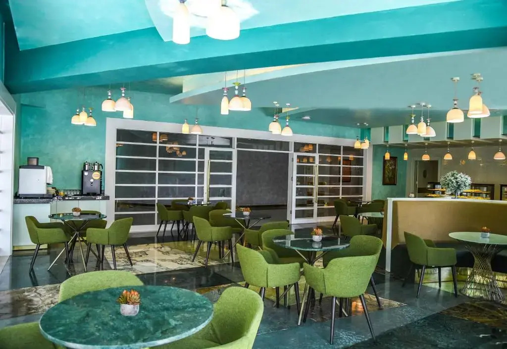 Royal Wings Hotel