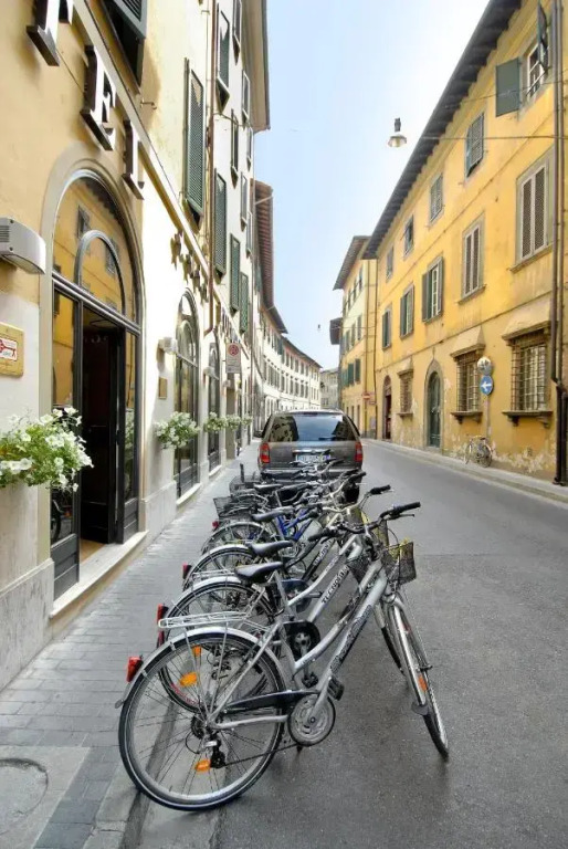 Отель Bologna