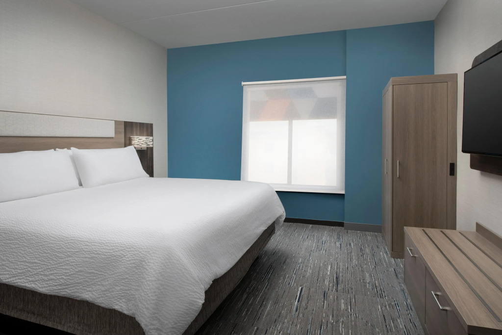Holiday Inn Express & Suites Knoxville-Clinton by IHG