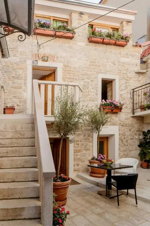 Stone house luxury rooms