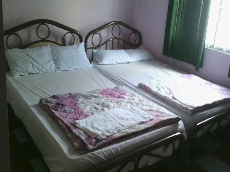 Tien Dinh Hotel