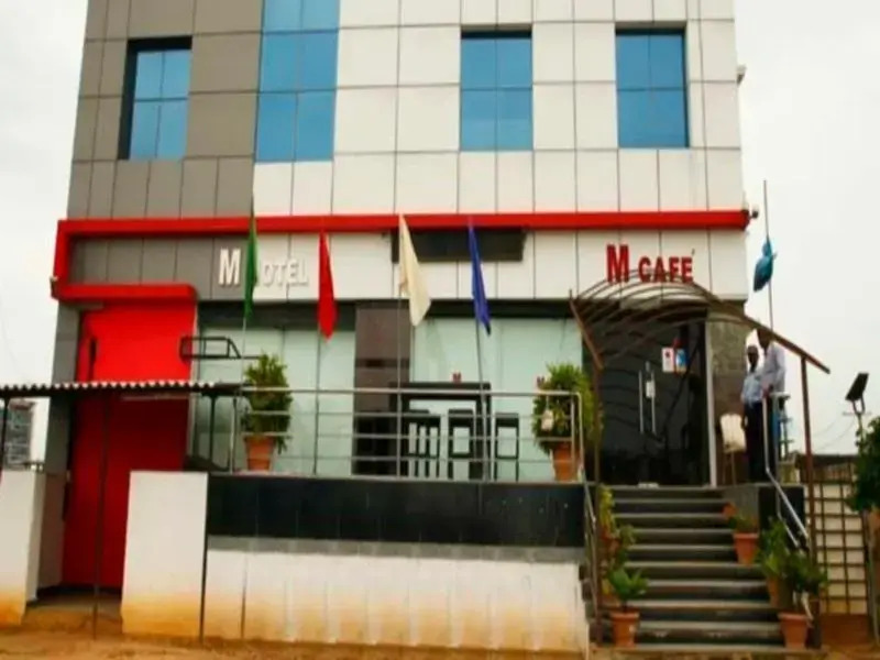 Hotel M Gachibowli by OYO Rooms