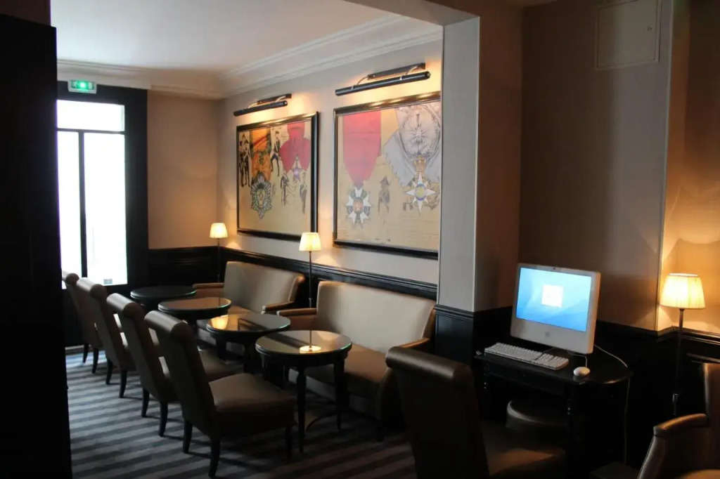 Hotel Saint Cyr Etoile