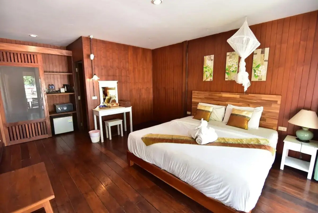 Thanya Beach Resort - SHA Plus