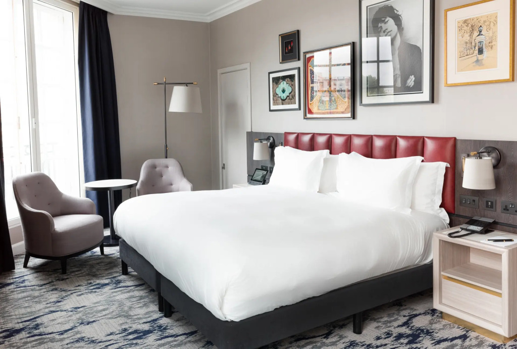 The Trafalgar St James London Curio Collection by Hilton