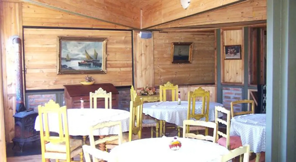Robinson Crusoe Inn Class