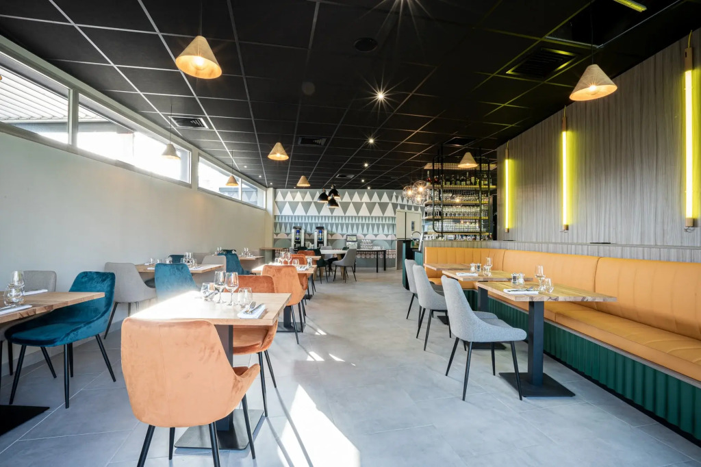 PoMo Hôtel & Restaurant