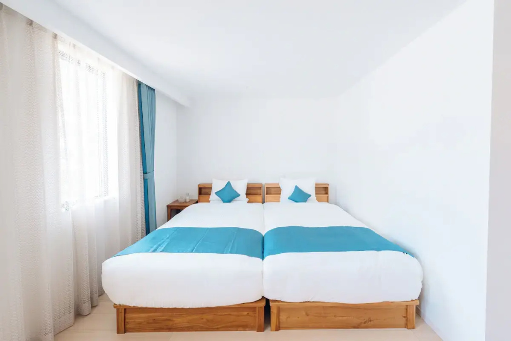 Hotel California Miyakojima Resort