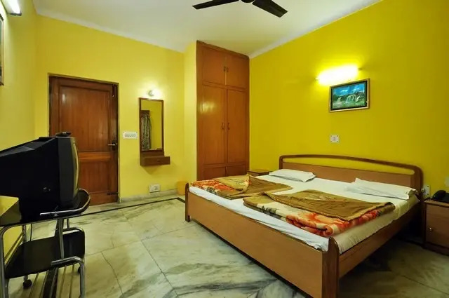 Hotel Royal Inn