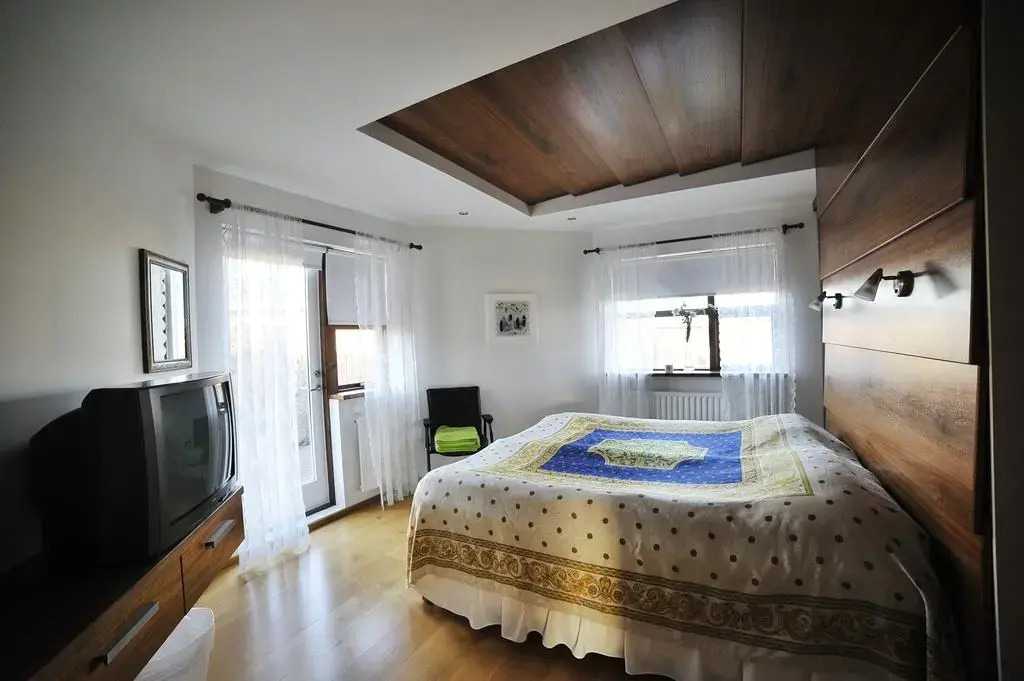 Home Guesthouse