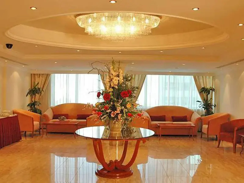 Embassy Suites Hotel
