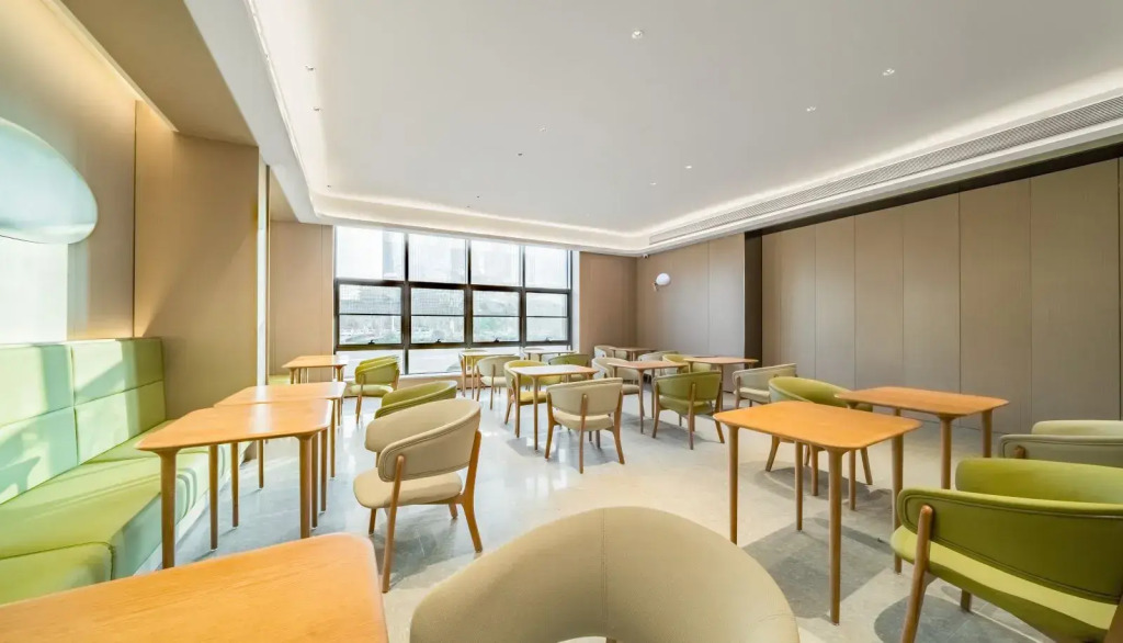 JI Hotel (Zhoushan Xincheng Municipal Government Plaza)