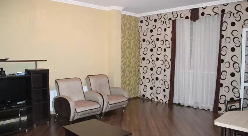 Houseroom G
