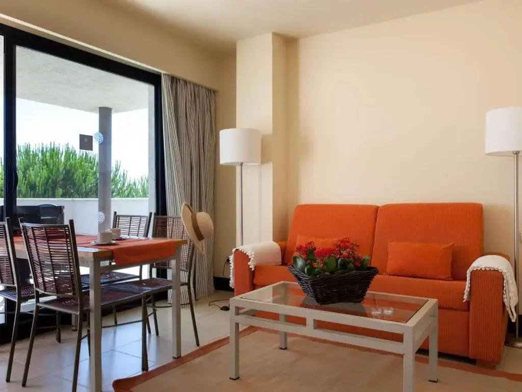 Precise Resort El Rompido-The Club