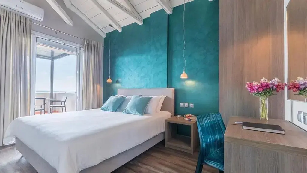 Blue Jasmine Hotel