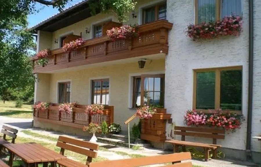 Gasthof Pension Almstüberl