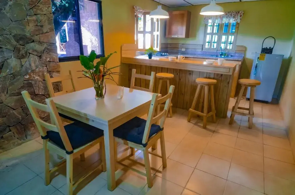 Hotel Rancho Constanza & Cabañas de la Montaña
