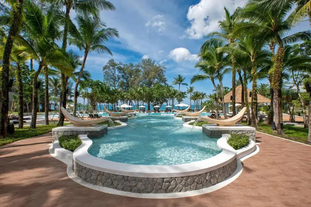Курортный отель Natai Beach Resort