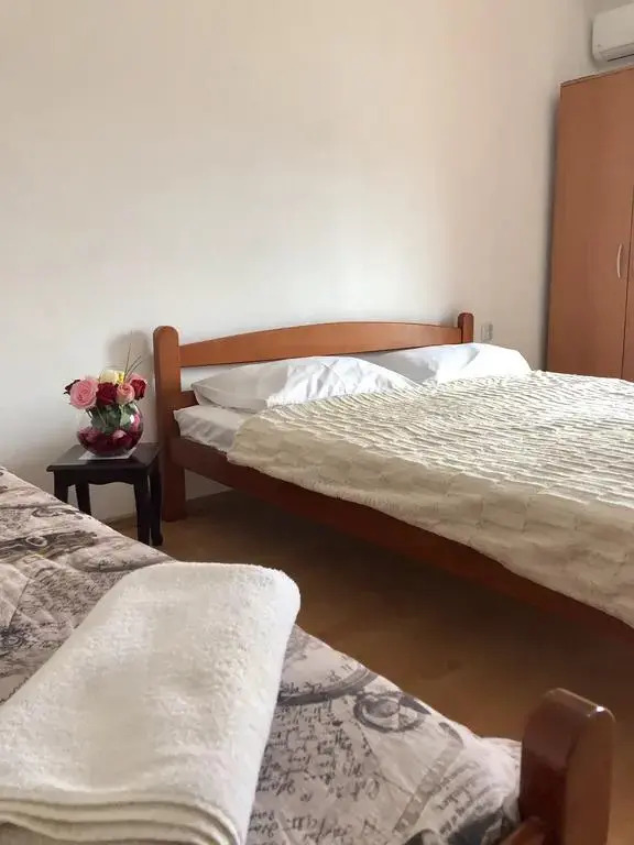 Lazorja Rooms