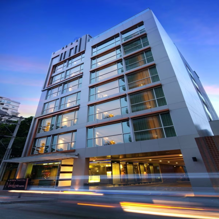 Amora NeoLuxe Suites Hotel