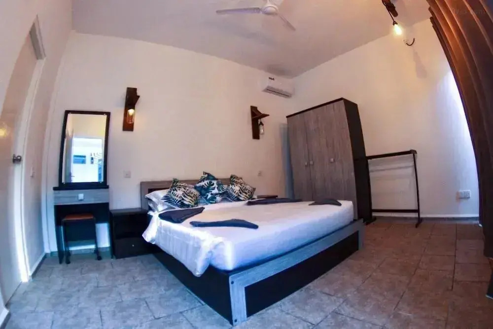 Отель Kite And Dive Village Fenfushi 