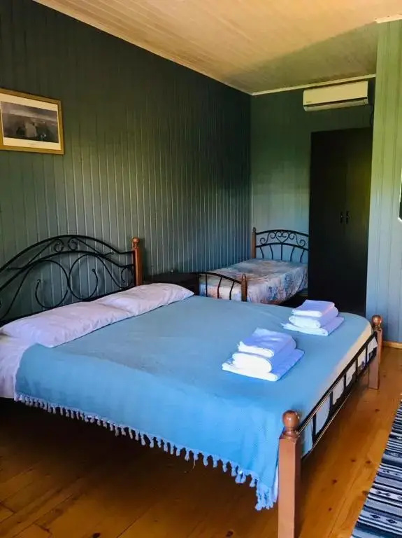 Guest House E&M