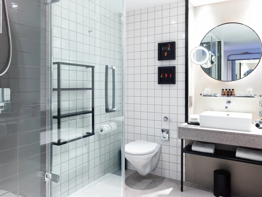 The Trafalgar St James London Curio Collection by Hilton