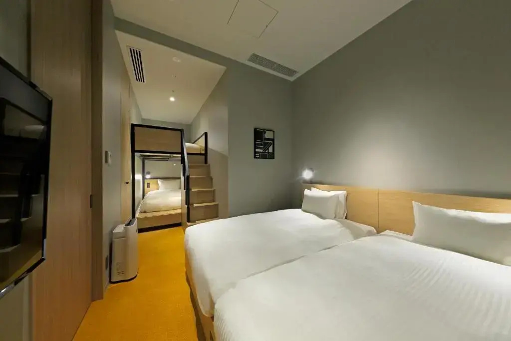 Отель Hundred Stay Tokyo Shinjuku