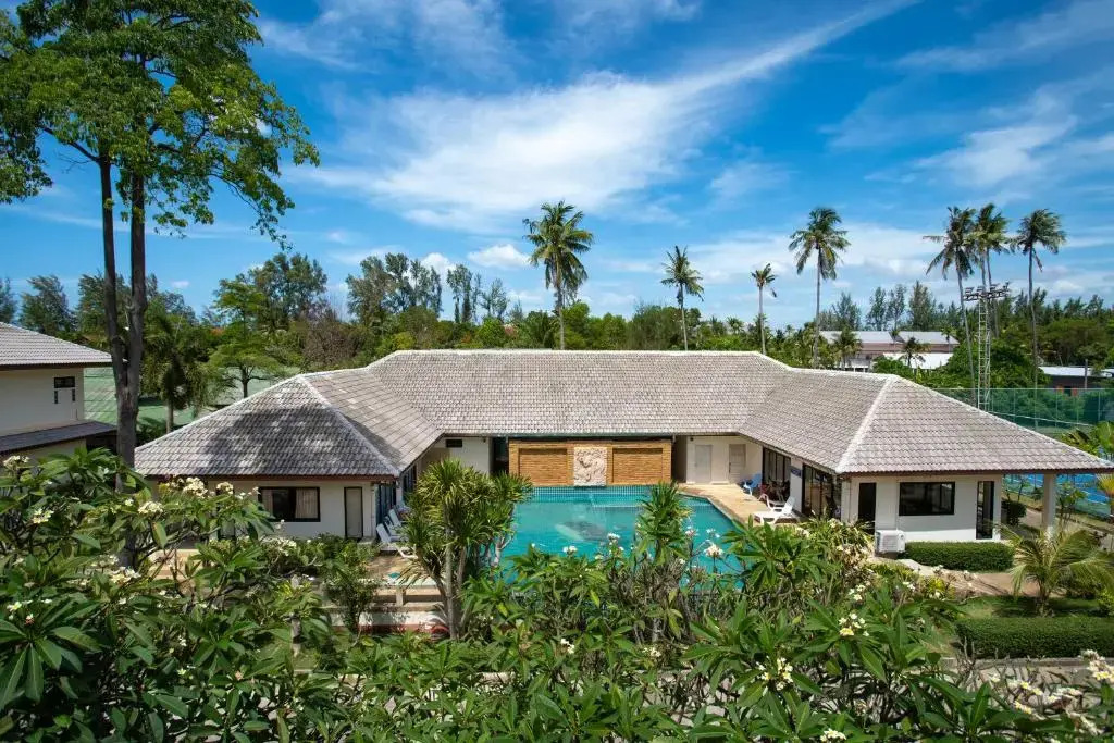Southern Lanta Resort