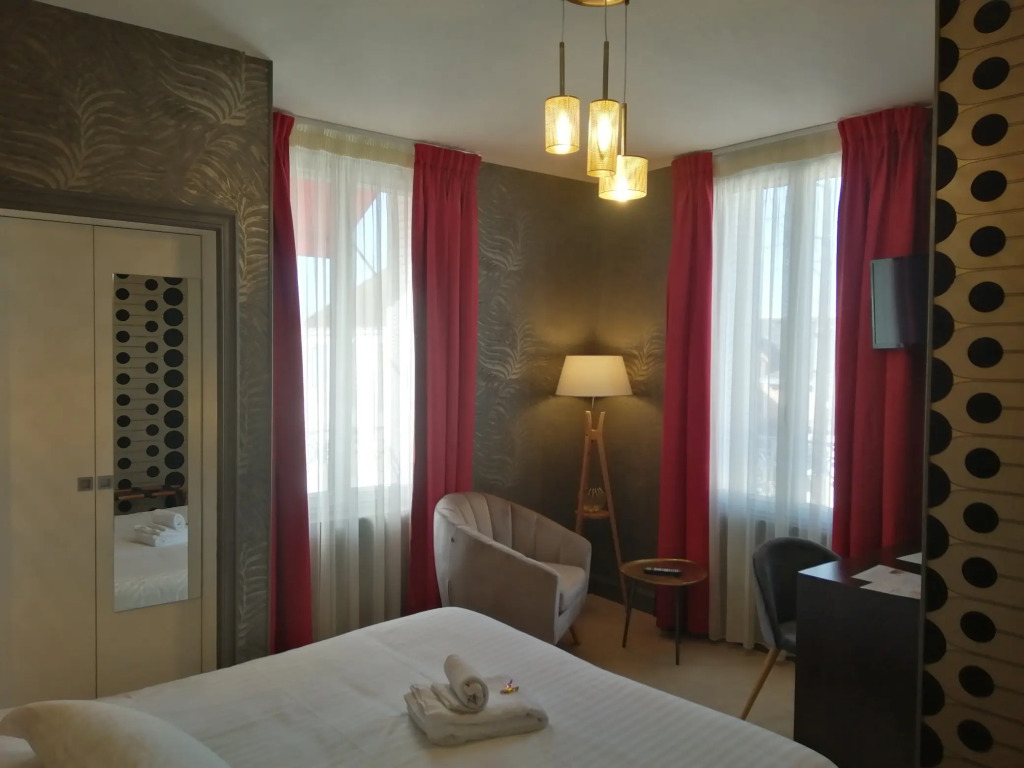 Logis Hôtel La Brèche - Restaurant Berthelot